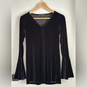 •Y2K• Women’s Long Sleeve Velvet Blouse (ptp approx 16in) - Size XS